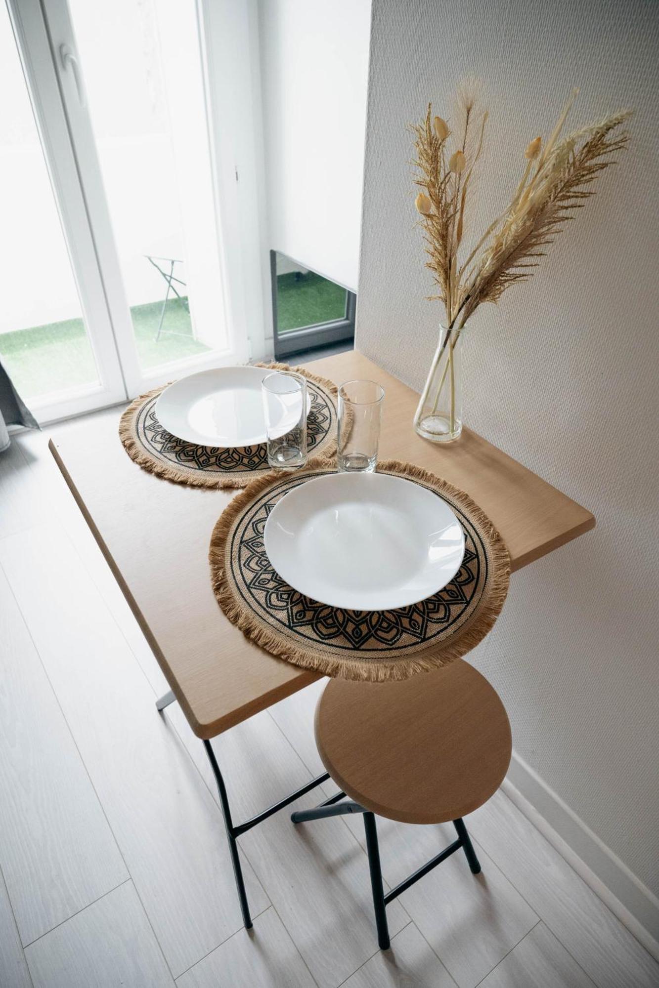 Verdant Oasis - Proche Du Centre - Wifi Gratuit - Parking A Proximite 卢德 外观 照片