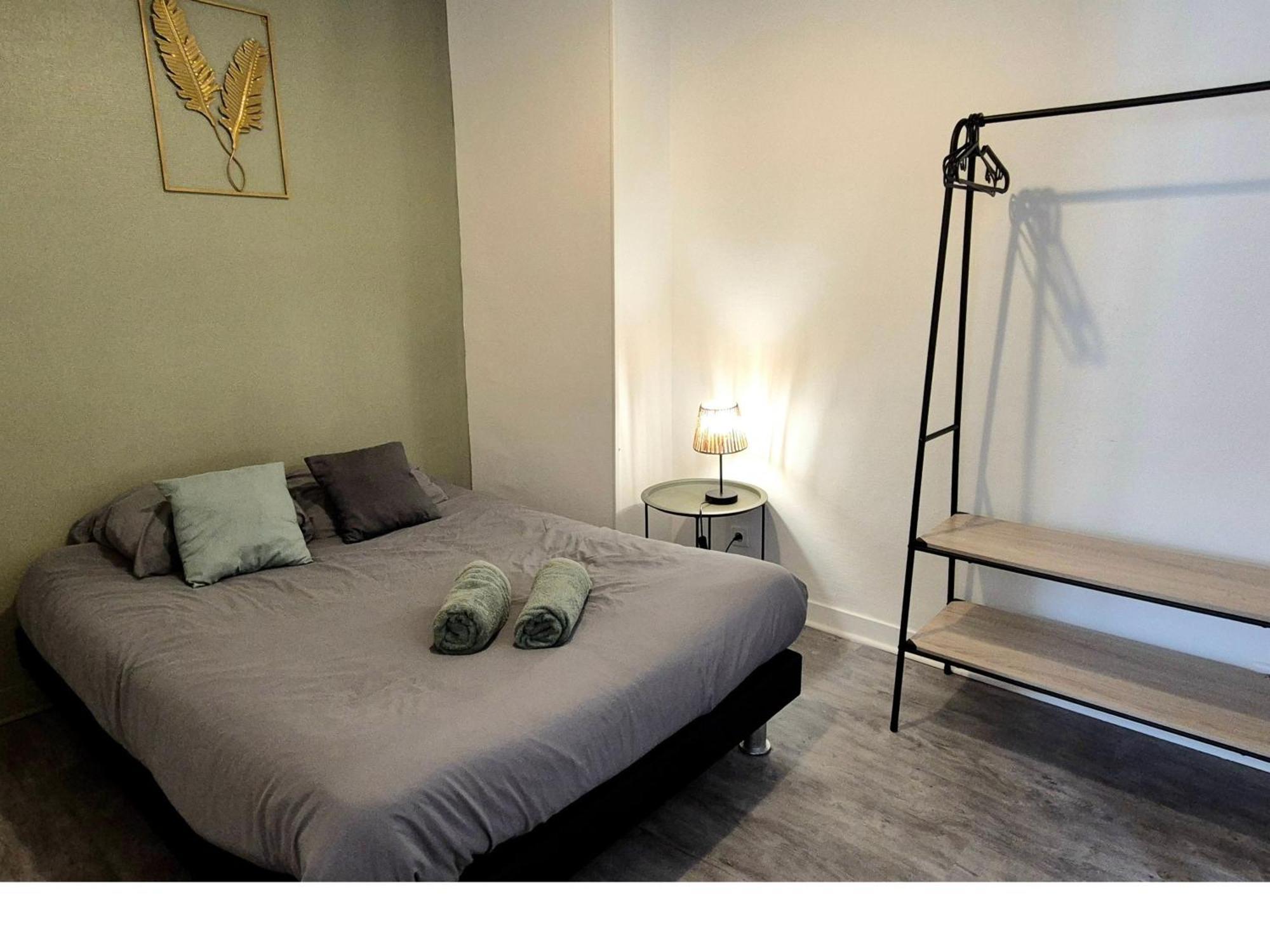 Verdant Oasis - Proche Du Centre - Wifi Gratuit - Parking A Proximite 卢德 外观 照片